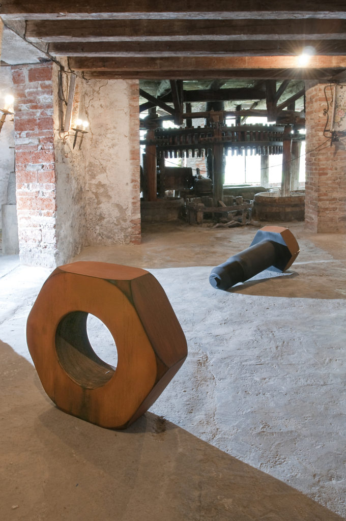 <strong>Past Forward (2012)</strong><br>
Pestassasi Bacin-Stringa Mill, Nove, Italy<br>
Installation Detail: Large Nut, Structural Bolt<br>
Oil Painted, Glazed Ceramic<br>
Dimensions Variable<br>
Courtesy Jerome Zodo Contemporary, London/Milan